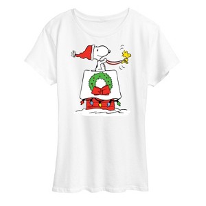 Women's - Peanuts - Snoopy and Woodstock House Sleigh Short Sleeve Graphic T-Shirt - 1 of 4