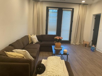 Guest review image 1 of 2, zoom in