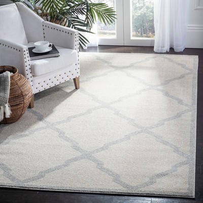 Beige and Light Grey Geometric Synthetic Area Rug, 8' x 10'