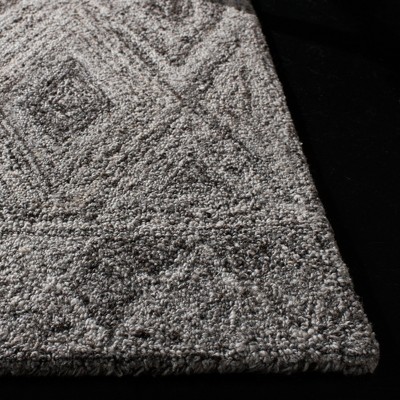 Grey and Black Diamond Pattern Hand-Tufted Wool Runner Rug