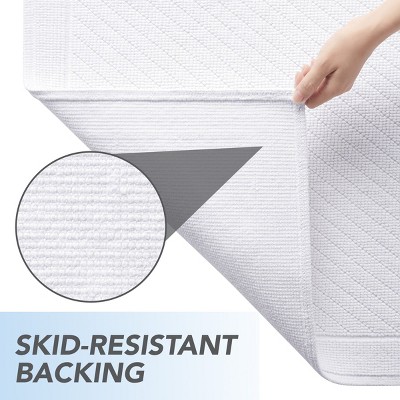 White Cotton Bath Rug with Textured Weave, 20x32