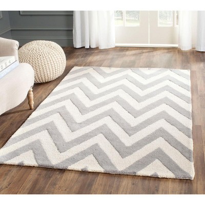 Silver and Ivory Hand-Tufted Wool Zig Zag 8' x 10' Area Rug