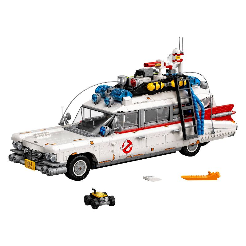 LEGO Icons Ghostbusters ECTO-1 Car Set 10274, 3 of 11