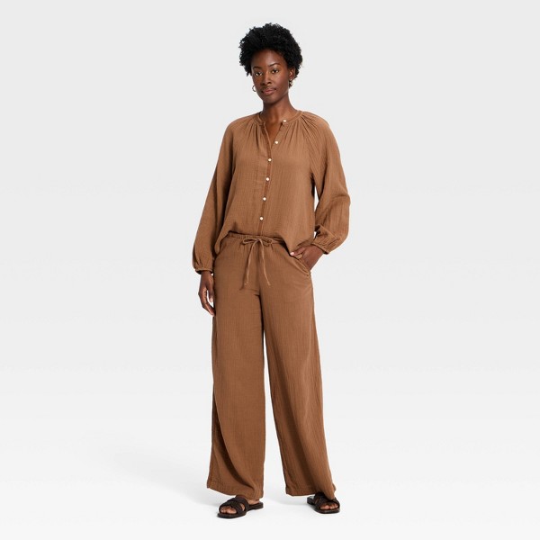 Pantalón de tiro medio con cordón y pierna ancha, estilo pull-on - Universal Thread™ 3