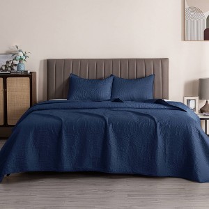3pc Pinsonic Medallion Quilt Bedding Set - Isla Jade - 1 of 4