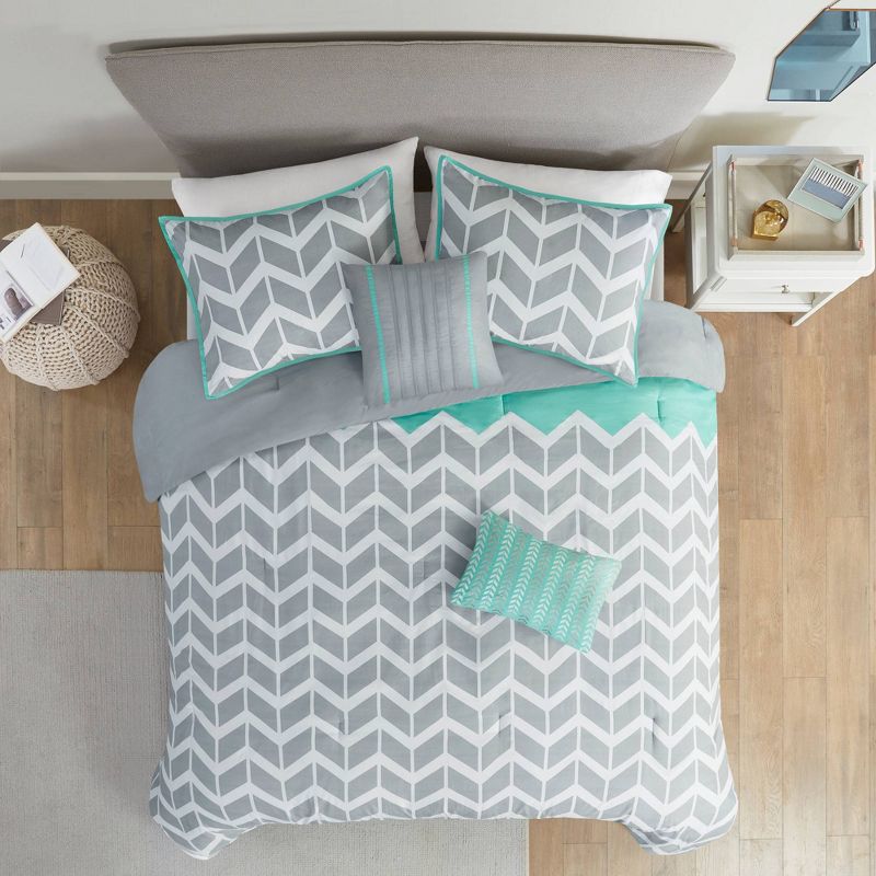 Intelligent Design Darcy Comforter Set Chevron, 4 of 15