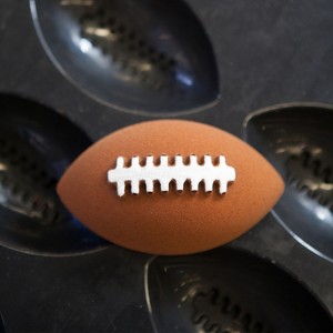 Sasa Demarle FX 4000 Flexipan Inspiration with Football-Shape - 21 Cavities - 1 of 3