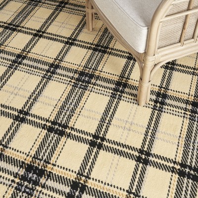 Handmade Cream & Black Plaid 5' x 7' Synthetic Area Rug