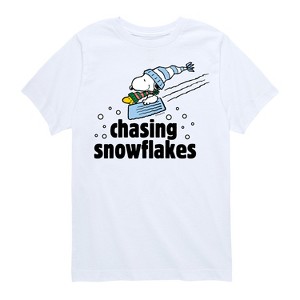 Boys' - Peanuts - Snoopy & Woodstock Chasing Snowflakes Christmas Short Sleeve Graphic T-Shirt - 1 of 4