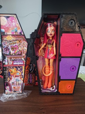 Monster High 12.75'' Skulltimate Secrets Neon Frights Draculaura Fashion  Doll : Target