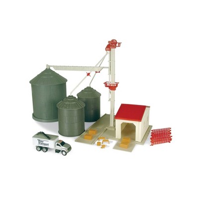 TOMY ERTL - 1:64 Farm Country Grain Feed Playset