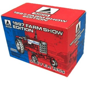 1/16 Oliver 1655 Wide Front w/ Fenders, 1997 Farm Show Edition ZFN2031TA - 1 of 4