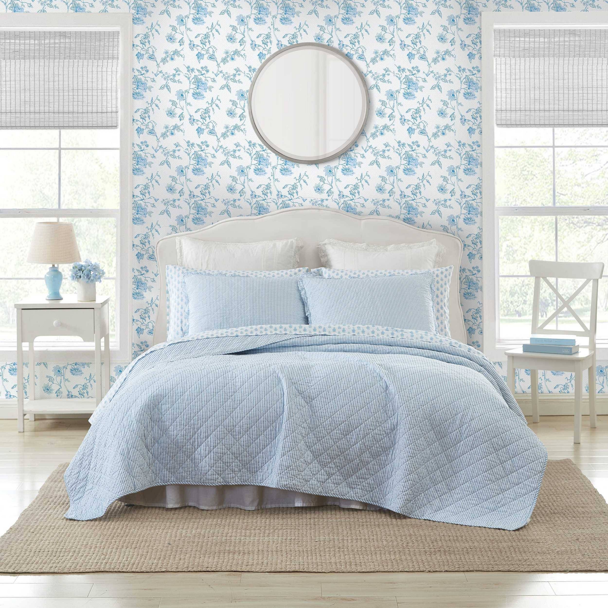Laura Ashley Full/Queen Oxford Striped 100% Cotton Quilt Set Blue: Includes 2 Shams, Year Round Comfort