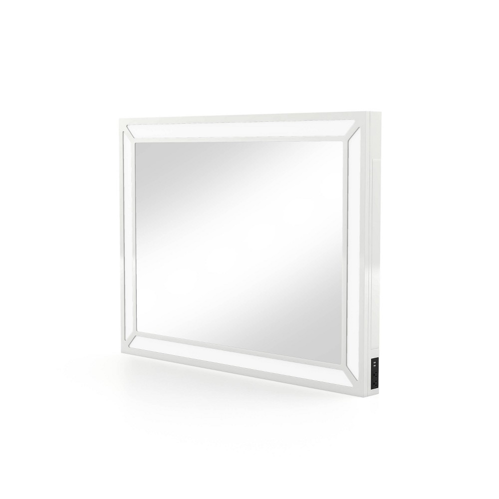 Photos - Makeup Brush / Sponge Grayde Contemporary Mirror with Led Light and USB Plug Luminous White - HO