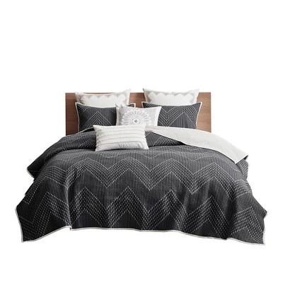 Black Cotton Reversible Chevron Full Quilt Set