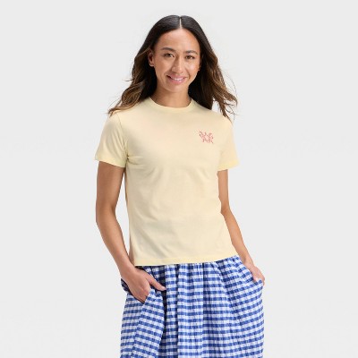 Women's Short Sleeve Graphic T-Shirt - Universal Thread™