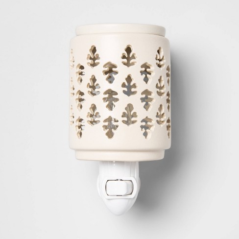 5 X 3 Paisley Pattern Plug-in Scent Warmer White - Threshold™ : Target