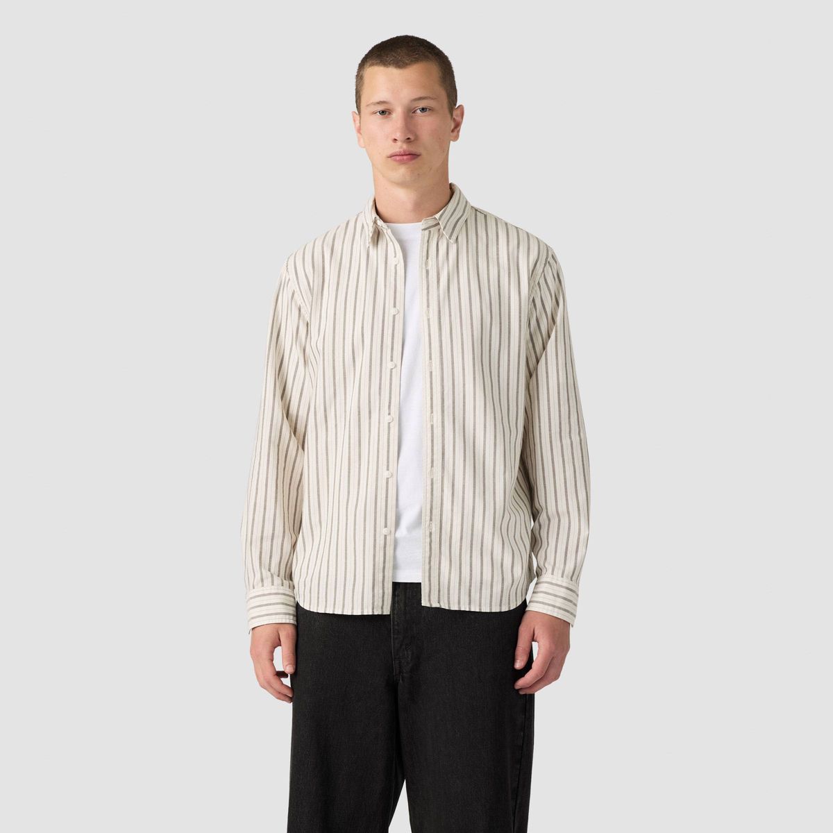 Levi's® Men's Relaxed Fit Classic Long Sleeve Button Down Shirt - Olive Green/Off-White