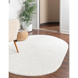 Unique Loom Solo Calabasas Solid Indoor Woven Area Rug - 1 of 4