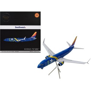 Boeing 737-800 Commercial Aircraft w/Flaps Down "Southwest Airlines" Blue w/Stripes 1/200 Diecast Model Airplane by GeminiJets - 1 of 3