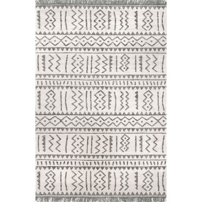 Nuloom Gretchen Geometric 5x8 Indoor/Outdoor Area Rug for Living Room Patio Deck Front Porch Kitchen, Light Grey