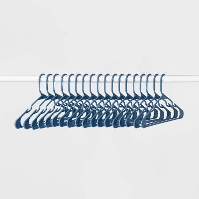 White Plastic Heavy-Duty Shirt Hangers (18-Pack)