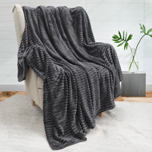 PAVILIA Super Soft Fleece Flannel Ribbed Striped Throw Blanket Luxury Fuzzy Plush Warm Cozy for Sofa Couch Bed Dark Gray Throw 50x60