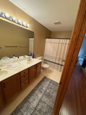 Guest review image 1 of 3, zoom in