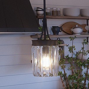 Urban Ambiance Luxury Traditional Pendant,  11-1/4"H x 6"W,  Olde Bronze Finish, UHP2460 - 1 of 4