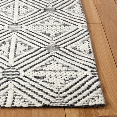 Ivory and Black Flat Woven Wool Rectangular Rug, 5' x 8'