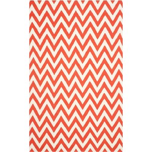 Dhurries DHU557 Hand Woven Flat Weave Indoor Rugs - Safavieh - 1 of 4