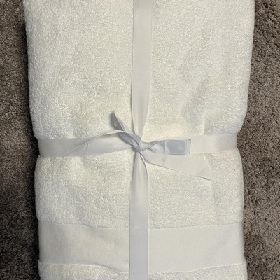 Effortless® Bedding SUPERSOFT Luxury Hotel & Spa Quality 100% Cotton Plush  4-Piece White Towel Set – Bath Towel, Hand Towel, Face Towel & Wash Mitt -  Effortless Bedding