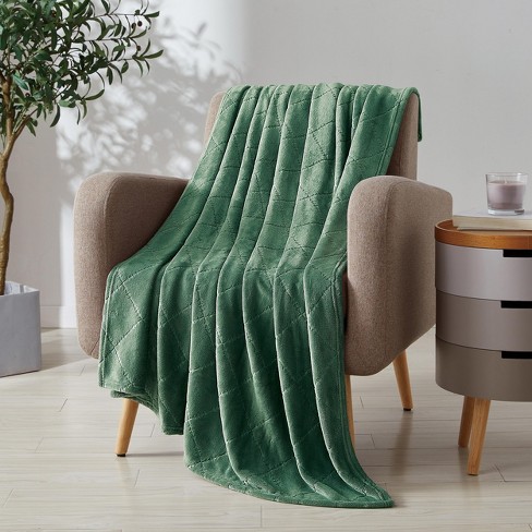 Kate Aurora Ultra Plush Contemporary Geometric Hypoellergenic Accent Throw Blanket 50 in. W x 60 in. L Hunter Green