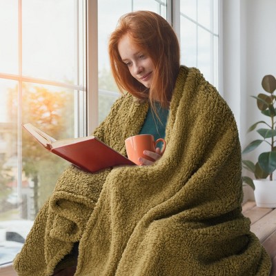 Green Sherpa Fleece Reversible Boys' Throw Blanket, 50"x60"
