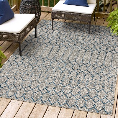 Light Gray and Navy Geometric Synthetic 8' x 10' Area Rug