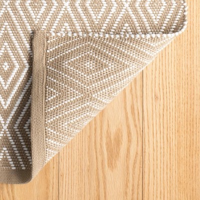 Khaki and White Diamond Pattern 6' x 9' Reversible Rug