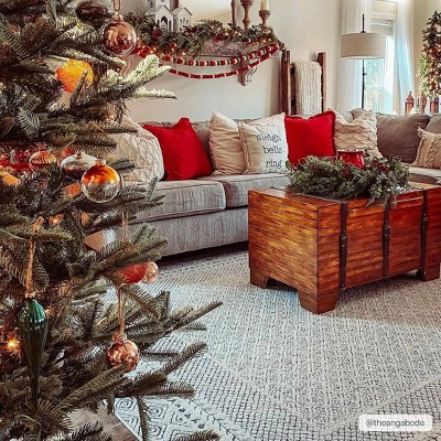 Gray and Off-White Medium Pile Synthetic Area Rug 5'3" x 7'3"