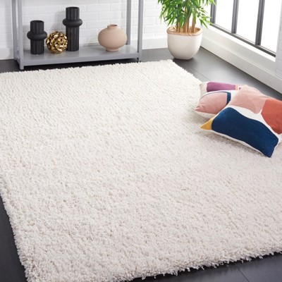 Ivory Round Hand-Tufted Shag Wool Area Rug