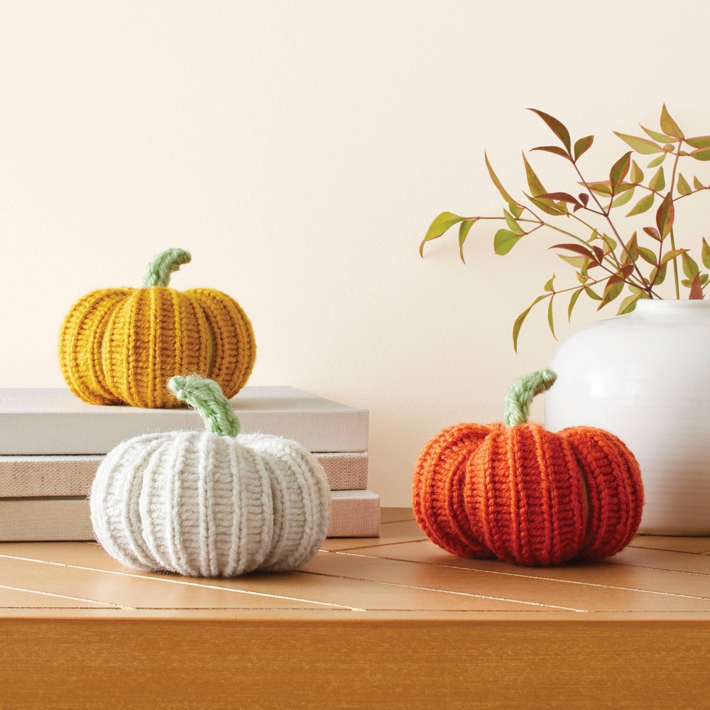 3ct Knit Pumpkins Kit - Mondo Llama