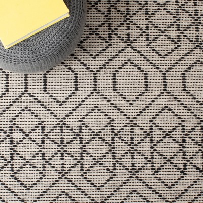 Coastal Charm Hand-Woven Black Cotton 6' x 9' Area Rug