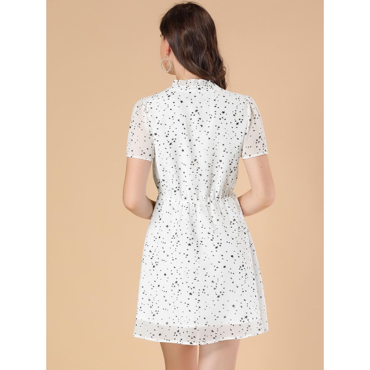 Женские платья INSPIRE CHIC Women's Tie Neck Flare Sleeve Stars Mini Dress White Large — фото 5