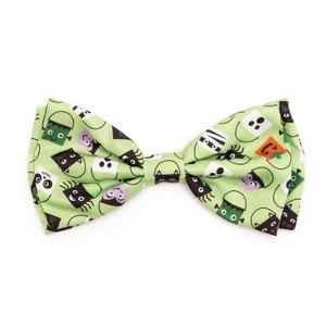 The Worthy Dog Tricks for Treats Adjustable Bow Tie Accessory - 1 of 3