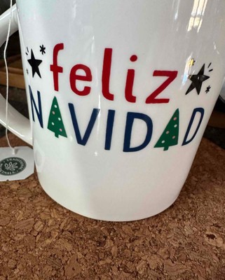 🌲😍✨¡Llegaron las tazas de Navidad de tus personajes favoritos!🌲✨🤍 ⭐️La  hora del café ahora será más divertida⭐️ 🟢 Taza de Cerámica 🔴…