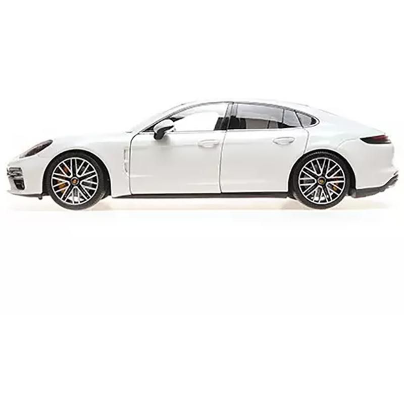 2020 Porsche Panamera Turbo S White Metallic with Black Top "CLDC Exclusive" Series 1/18 Diecast Model Car by Minichamps, 3 of 5