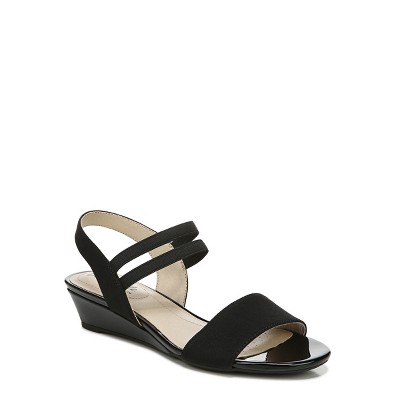 LifeStride Womens Yolo Strappy Wedge Sandals