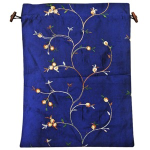 Wrapables Beautiful Embroidered Silk Travel Bag for Lingerie & Shoes - 1 of 4