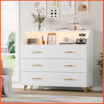 Homhougo Modern 6-Drawer Dresser with LED Lights & Charging Station - Triangle Pattern, Gold Legs White