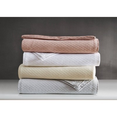 Deluxe King-Sized Blush Cotton Woven Bed Blanket