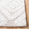 Micro-Loop MLP907 Hand Tufted Indoor Rugs - Safavieh - 3 of 4