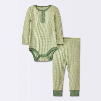 Baby Boys' 2pc Waffle Bodysuit & Pants Set - Cloud Island™ Green 6-9M